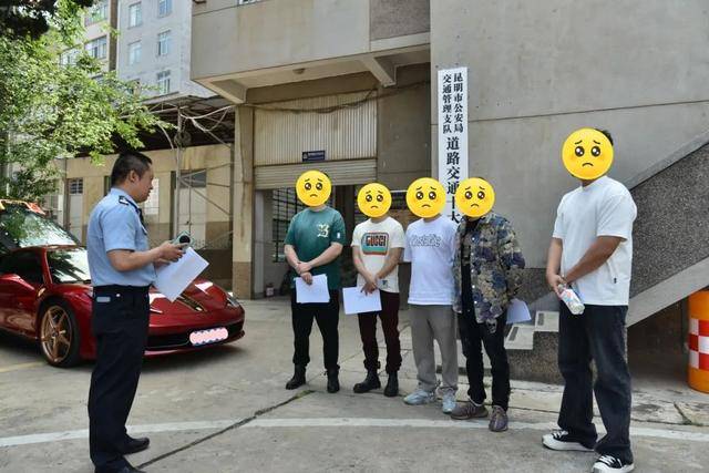 深夜，昆明二环，他197公里/小时、他189公里/小时…