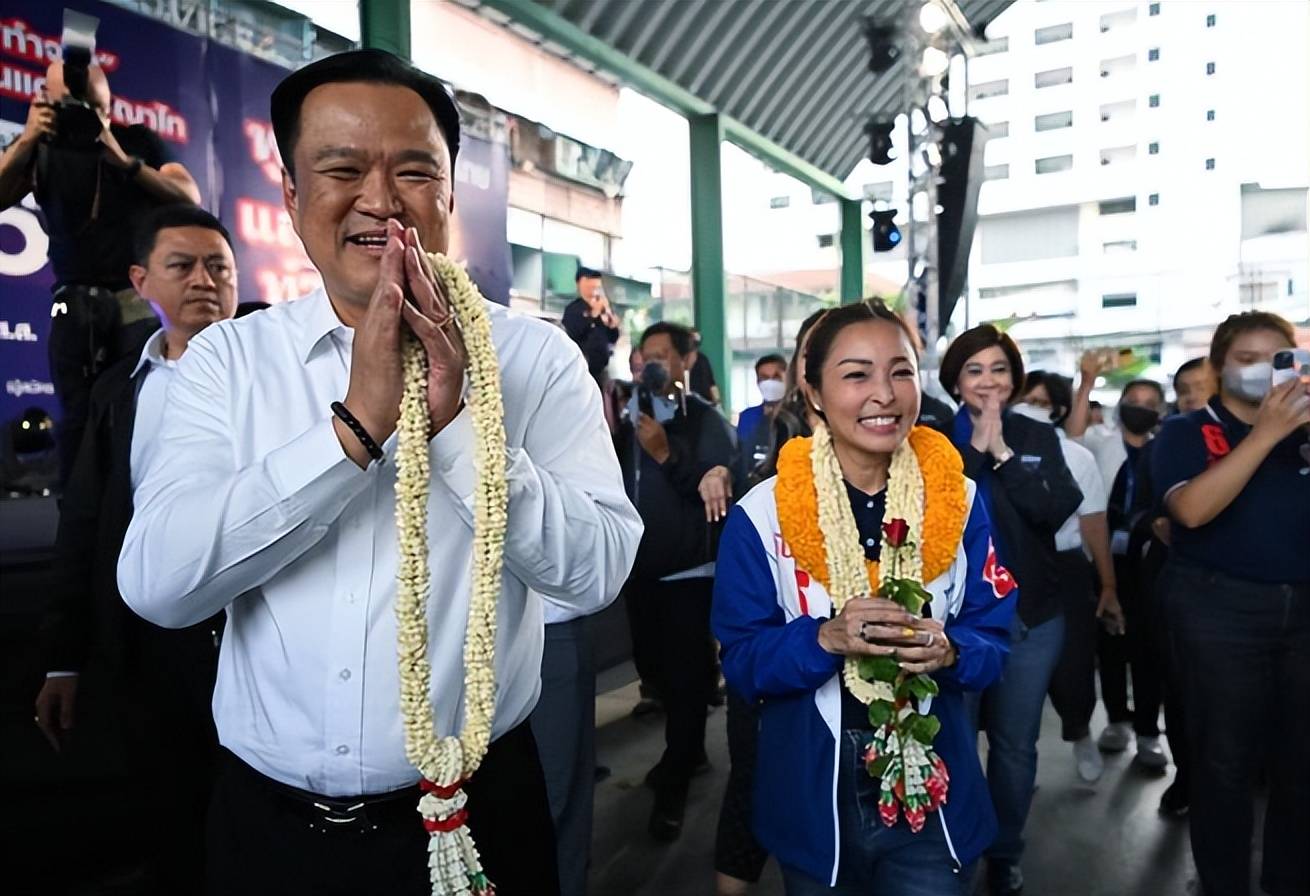 佩通坦被做局！洪森泄露私密通话录音，泰国高层逼宫，事情不简单
