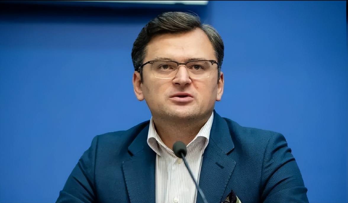 乌克兰前外长连夜出逃,自称遭到乌总统打压,泽连斯基好日子到头了?