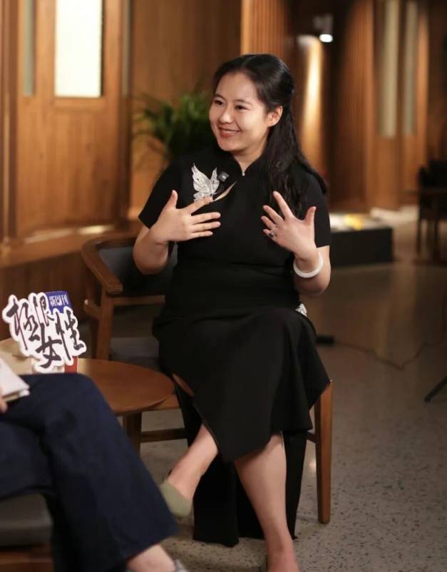 与渐冻症抗争6年,妻子透露蔡磊近况:他已完全丧失语言能力,仅能吃流食