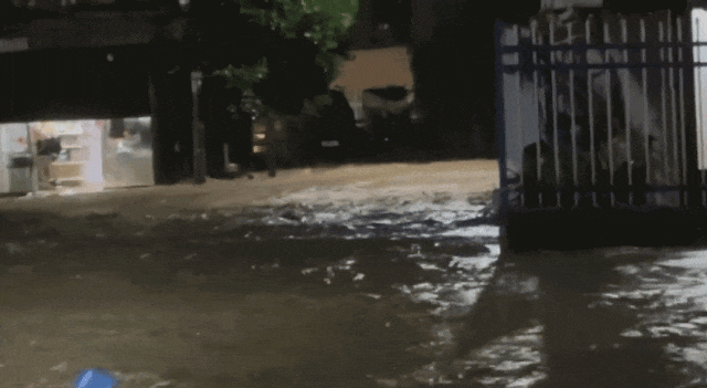 小区业主私自挖地下室,致河道挖穿地下车库被淹?官方回应