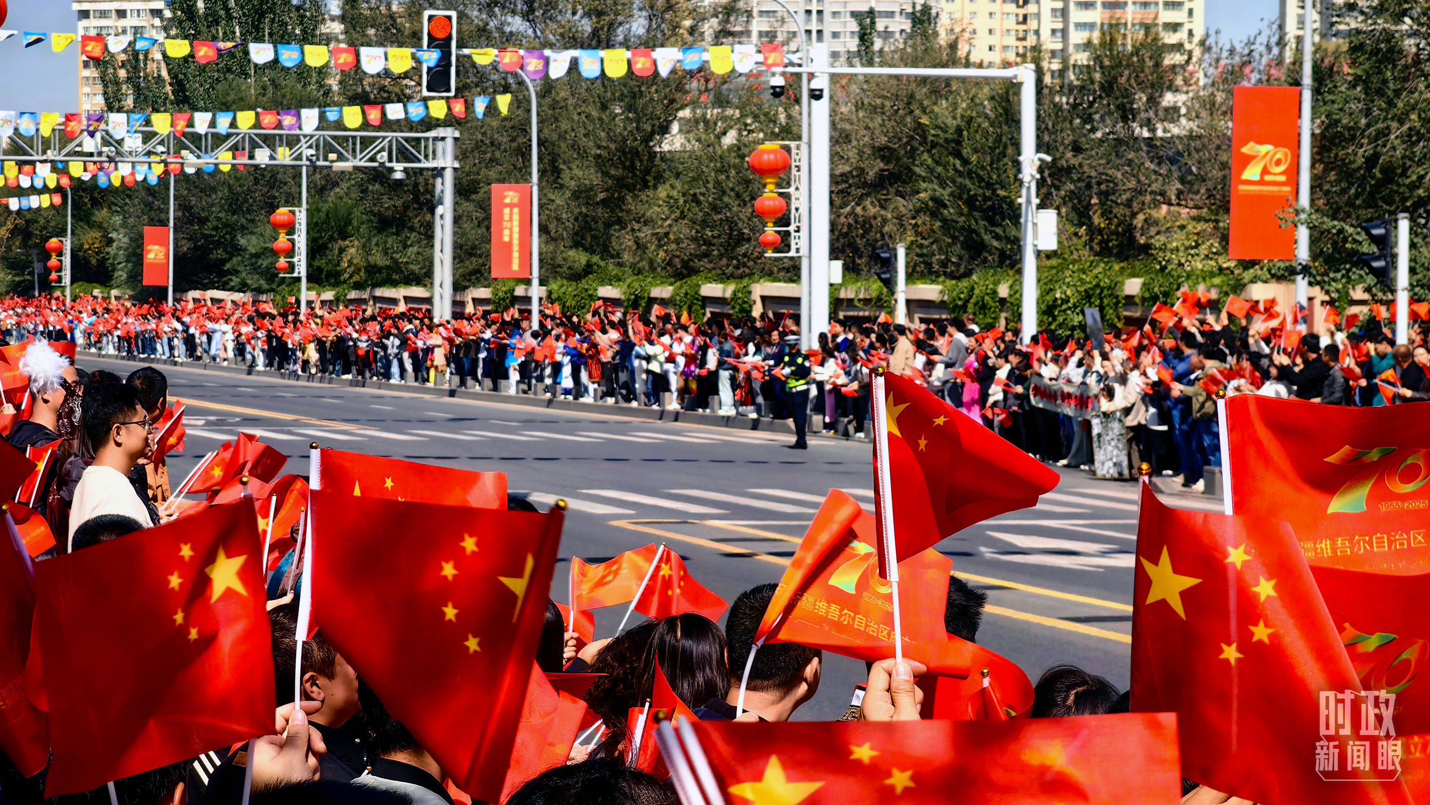 时政新闻眼丨历史性的新疆之行开启，传递哪些重要信息