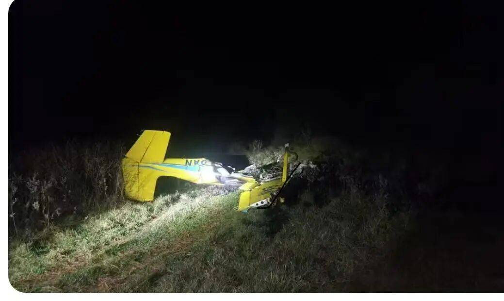 北大教授俞孔坚在巴西坠机身亡,当天曾发视频称“探秘刚刚开始”;事发时飞机突然失去高度坠落并爆炸,机龄已67年;巴西总统发文悼念