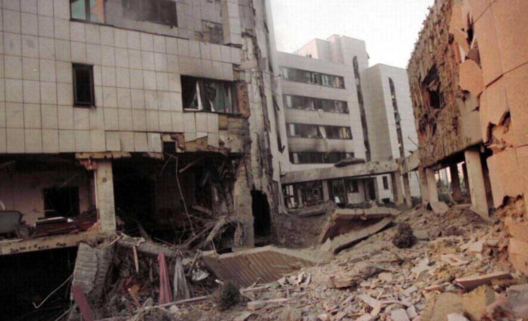 歼35亮相塞尔维亚后,印媒才明白:炸中国大使馆,是美国衰落起点