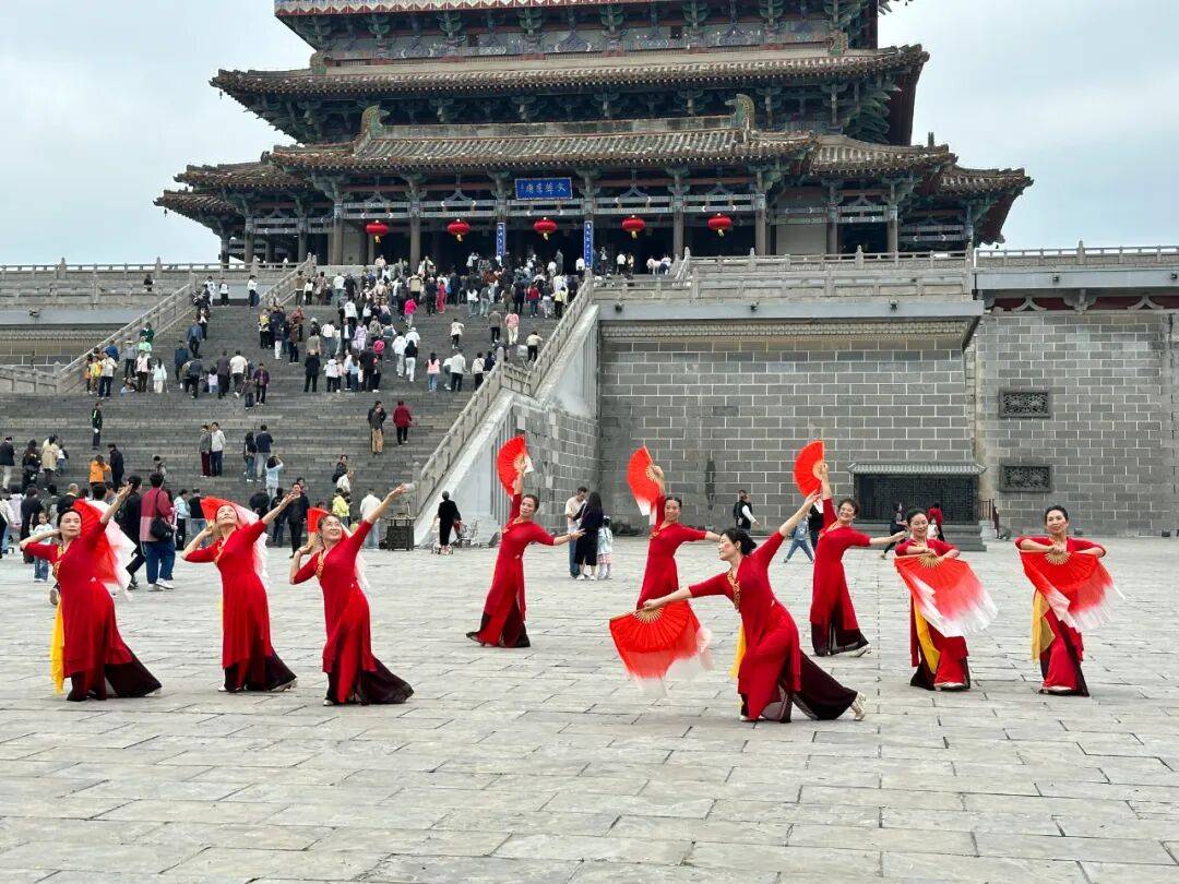 【文化进景区 赋能新体验】群文盛宴进景区 文旅融合庆华诞