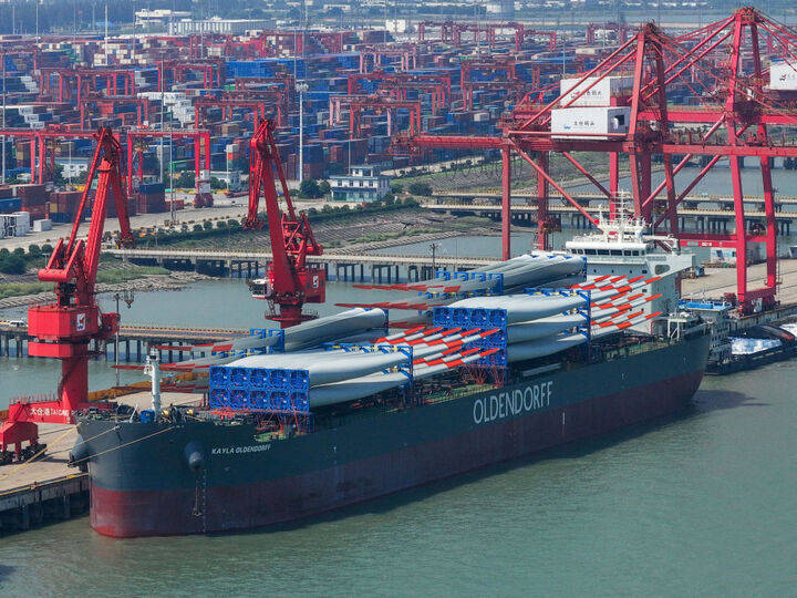 早读|5比0!南通队晋级“苏超”四强