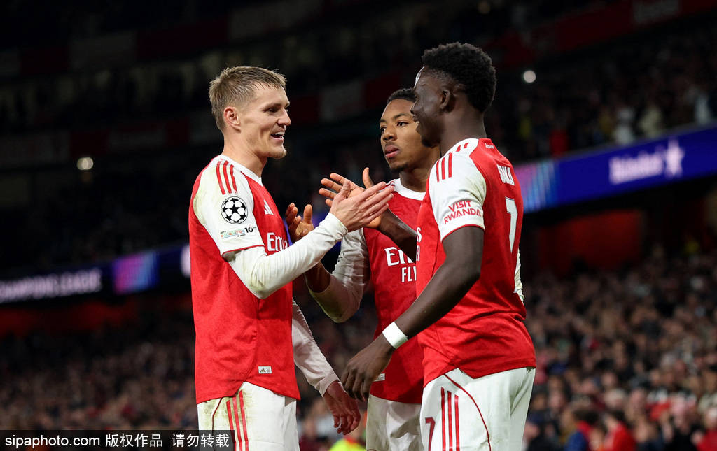 观战台:利物浦大战曼联+拜仁火拼多特 阿森纳冲五连胜