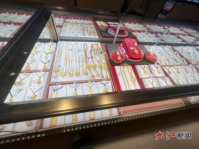 国际金价短线“跳水”!南昌市场反现回收与销售“双热”