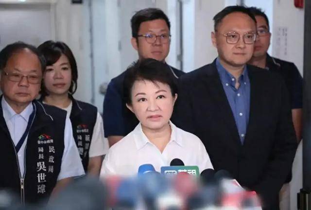 赖清德万万没料到，躲过弹劾，却被卢秀燕的“三大建议”逼到墙角