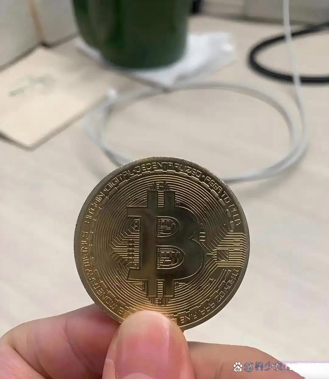 区块链和比特币(区块链和比特币是一回事吗)